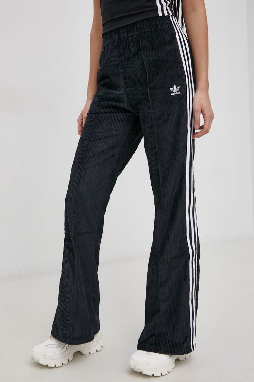 Спортивні Штани жіночі adidas