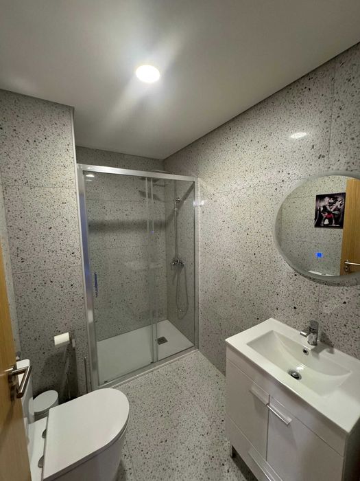 Quartos FEMININOS para arrendar Porto