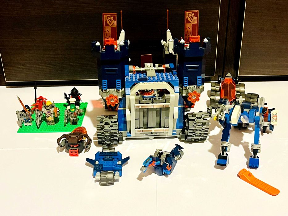 MIX LEGO Nexo Knights 70317 - Fortrex + Klocki