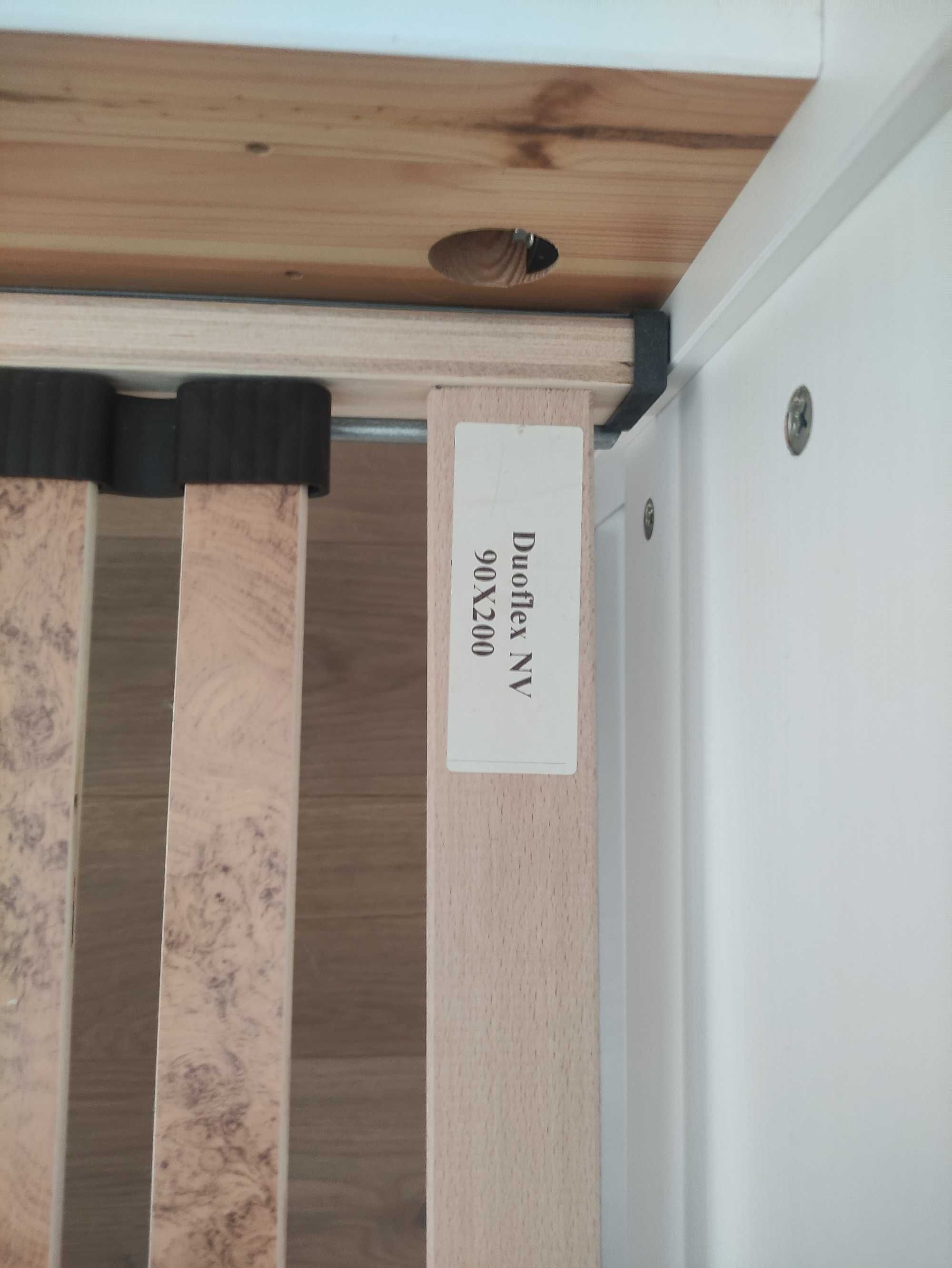 Sprzedam Łóżko z materacem 90x200 IKEA Hemnes / jak nowe