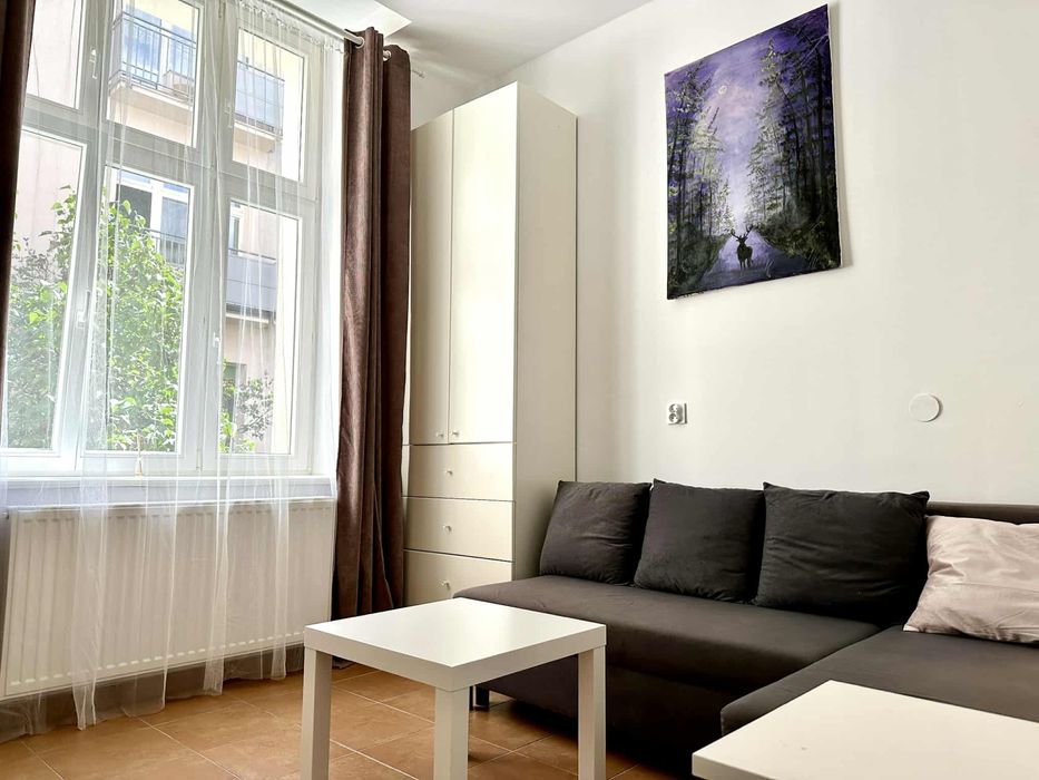 Studio Apartment 2 minutes from Sopot Train Station available for rent