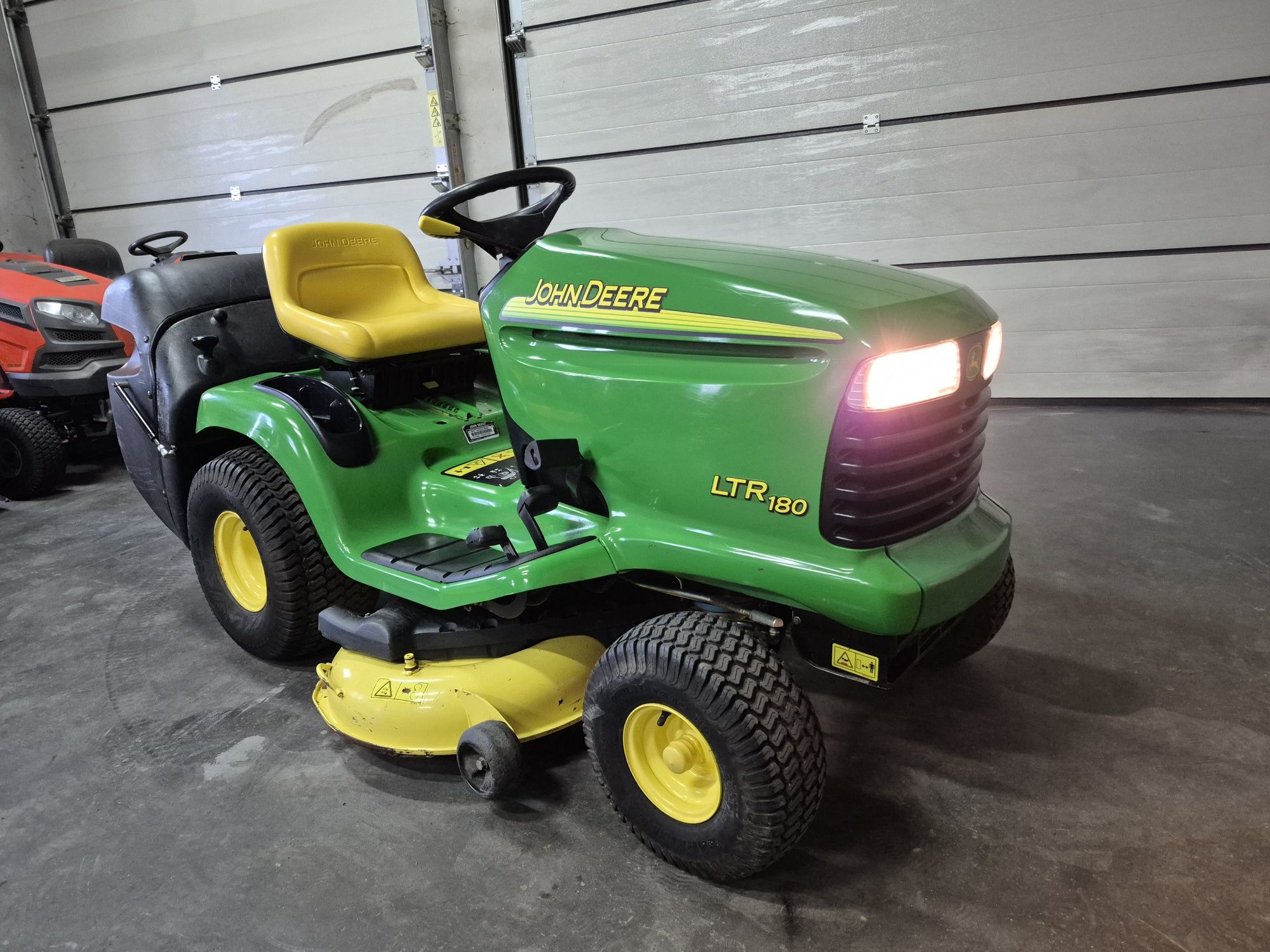 Kosiarka traktorek John Deere ltr 180 kawasaki dwa cylindry.