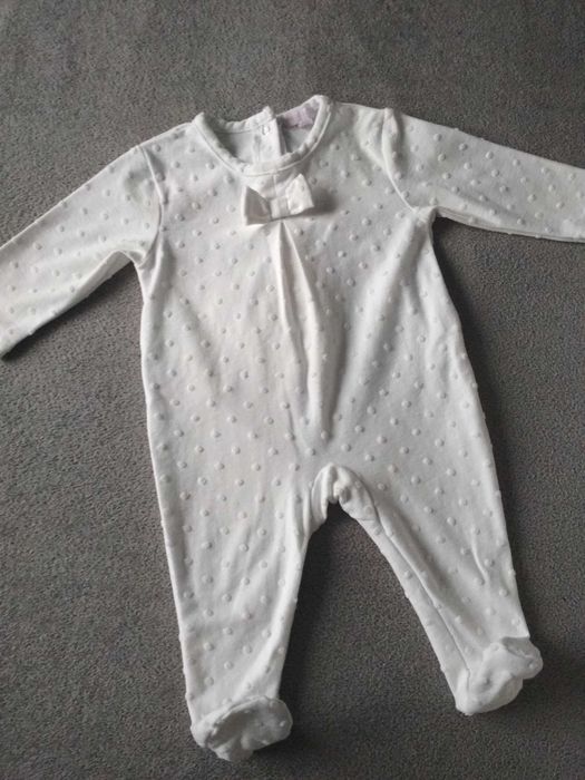 Комплект для виписки з пологового для дівчинки