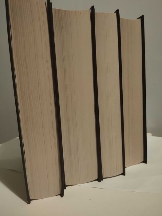 Комплект книг "По ту сторону реки"