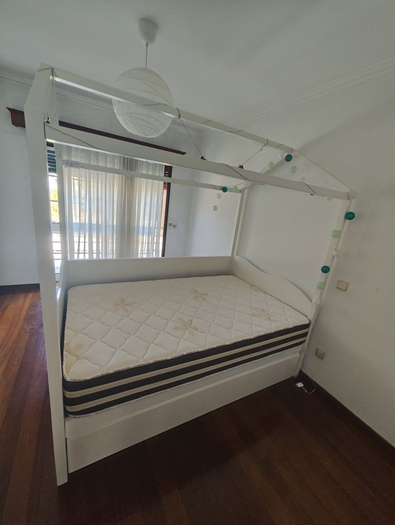 Cama criança estilo Montessori