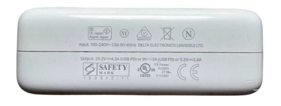 Apple адаптер живлення A1719  (20.4V 4.3A) 87W Type-C