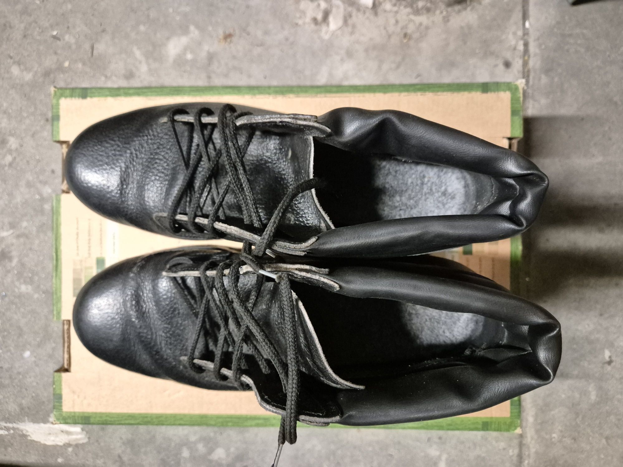 Buty robocze olejoodporne 44