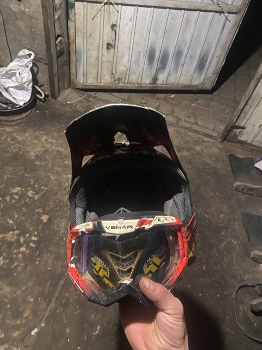 Продам ендуро шолом розмір М