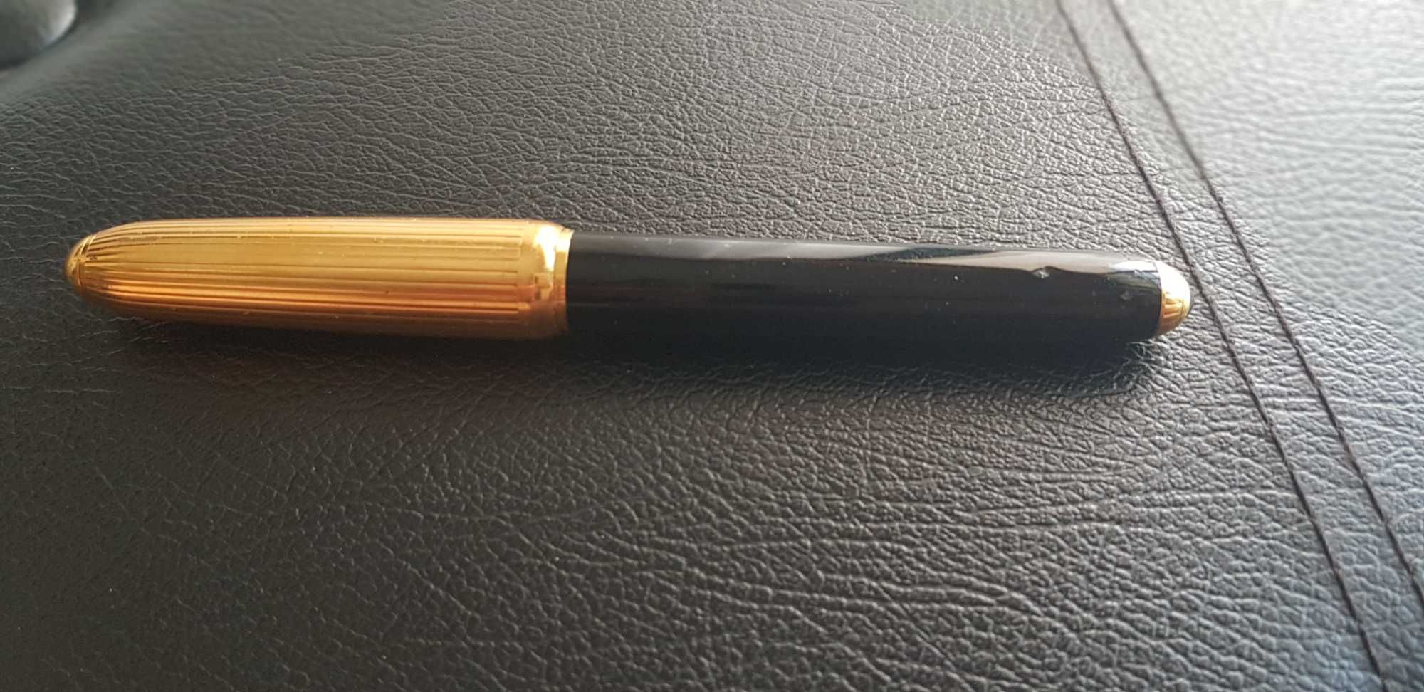 CANETA de tinta com aparo Marca CARTIER PASHA. Modelo Vintage