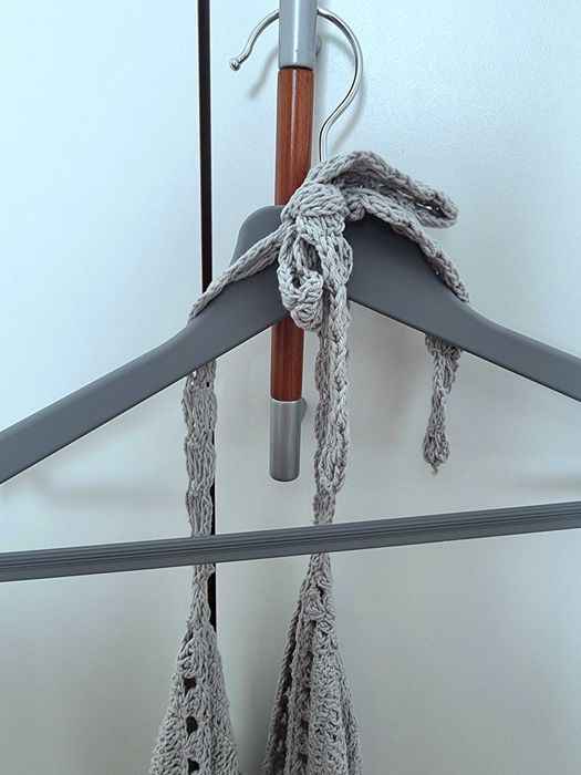 Macacão de calções com crochet e abertura nas costas, S - nunca usado