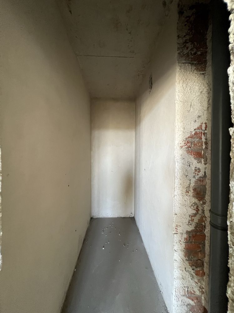 Продам 4 кімнатну квартиру з терасою 27 м.кв.