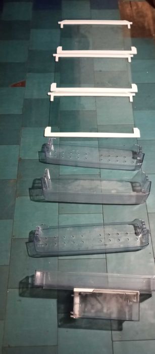 Полки от холодильника Веко стеклянные 250 пластиковые 185.