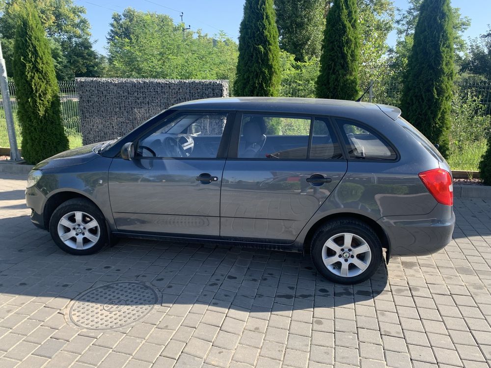 Skoda Fabia 2 2010 року