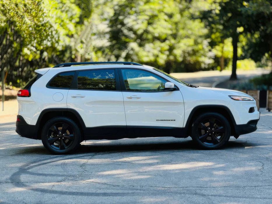 Jeep Cherokee Limited      2016