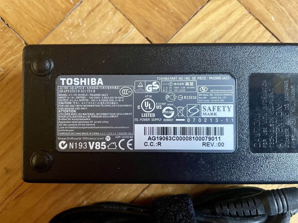 Zasilacz Toshiba PA3290E-3AC3 (19V 6,3A)