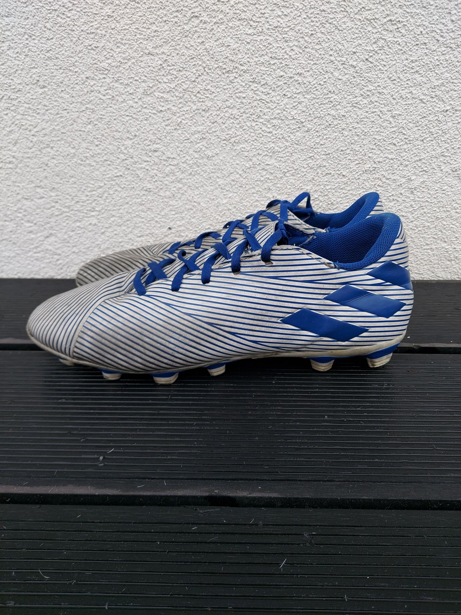 buty piłkarskie korki Adidas Nemeziz 19.4 niebiesko białe(44)