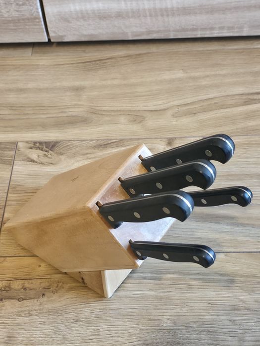 ZESTAW noże kuchenne JUSTINUS Stal Nierdzewna INOX w bloku