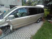 Chrysler Town & Country Chrysler Town & Country uszkodzony
