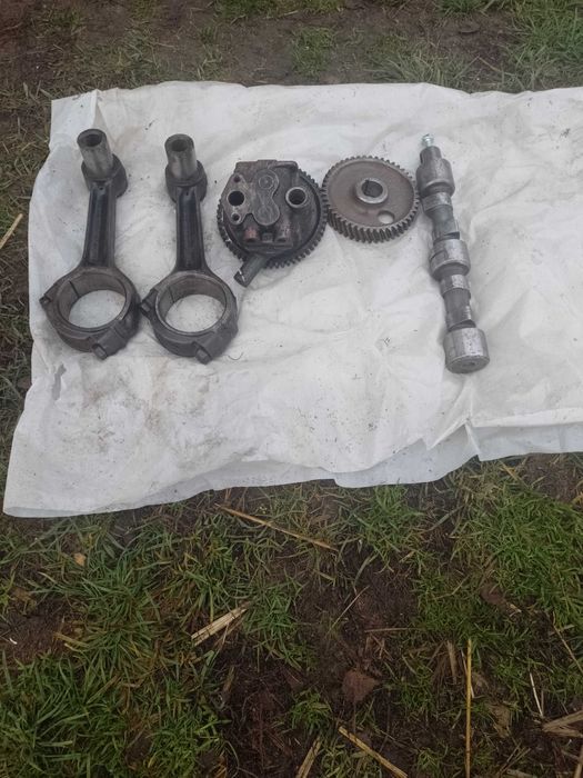 Sprzedam orginalne części do silnika Ursus C-330 i C-360