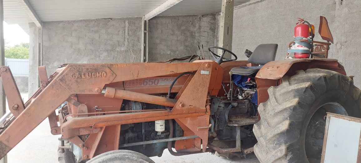 Venda de trator agrícola