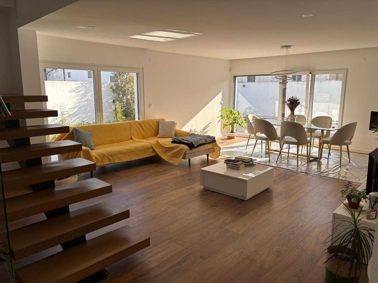 Alugo moradia em Palmela com piscina 1ª Semana de Setembro