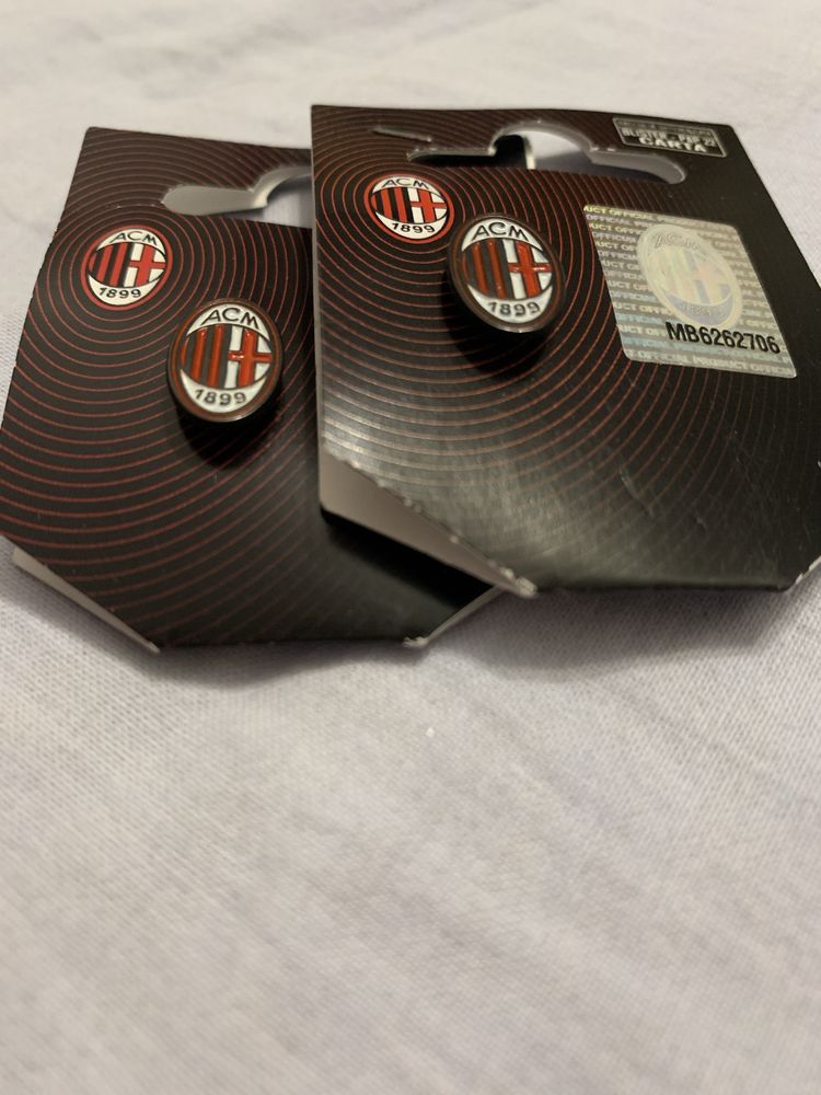 AC Milan pin. Official product