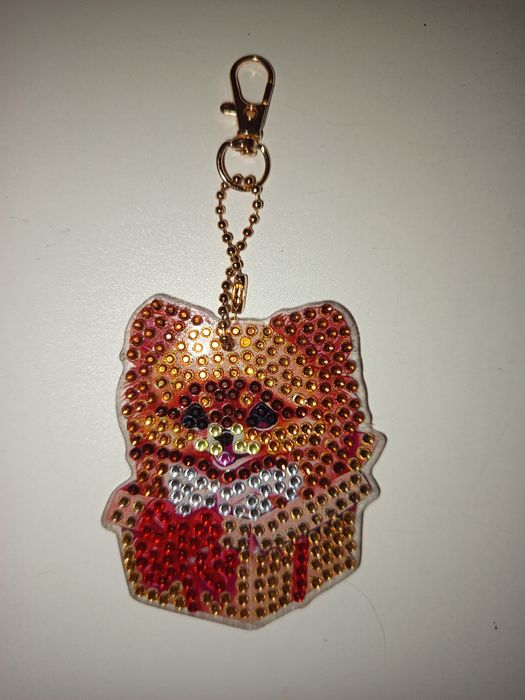 Брелки-цуценята з алмазу