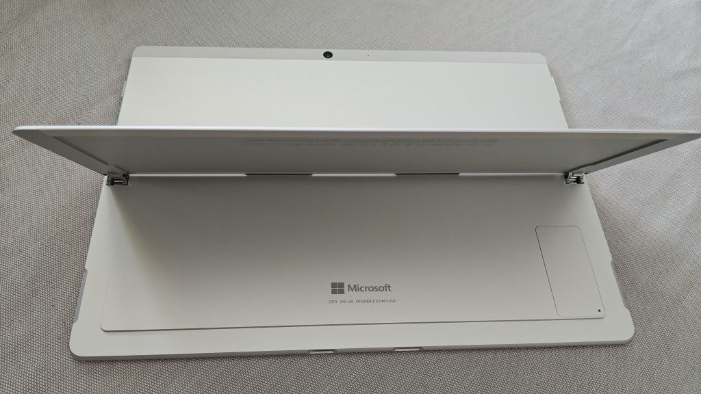 Laptop / Tablet Microsoft Surface X (10) SQ2 16/256GB jak nowy KOMPLET