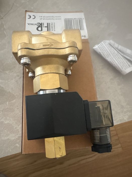 Elektrozawór Solenoid Valve 230v ac