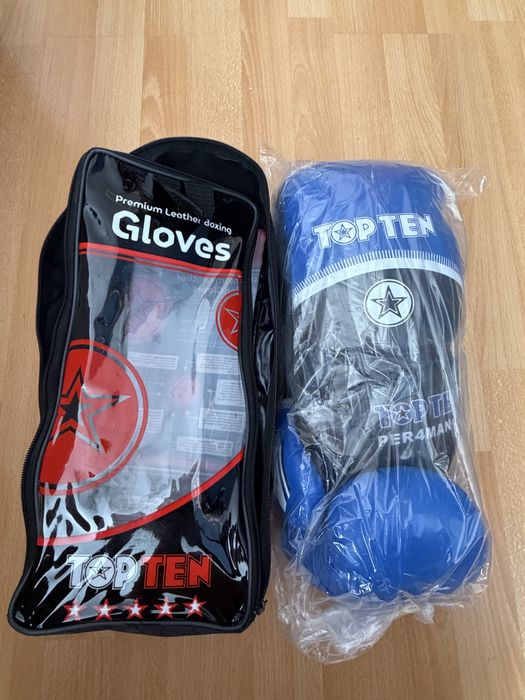 Бокскерские перчатки кожаные !