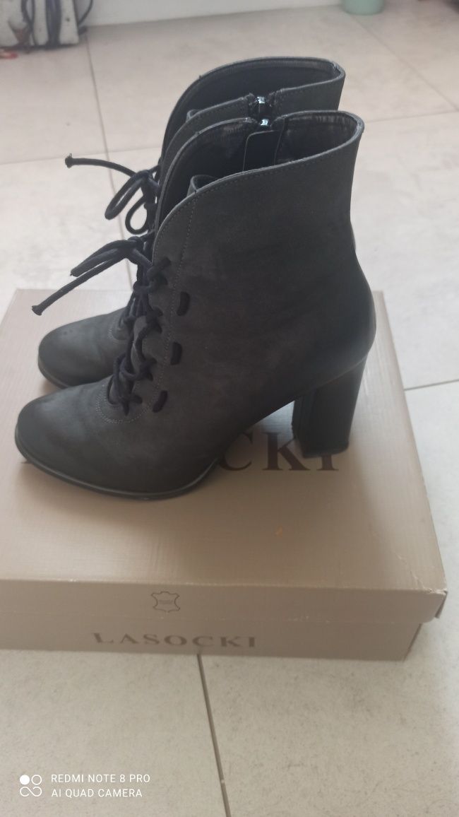 Botki skórzane Lasocki rozm. 38