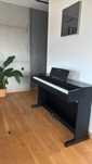 Pianino cyfrowe Yamaha Arius YDP-145 Czarne