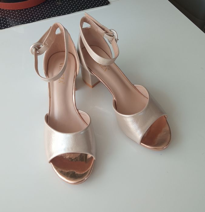 Eleganckie sandały damskie