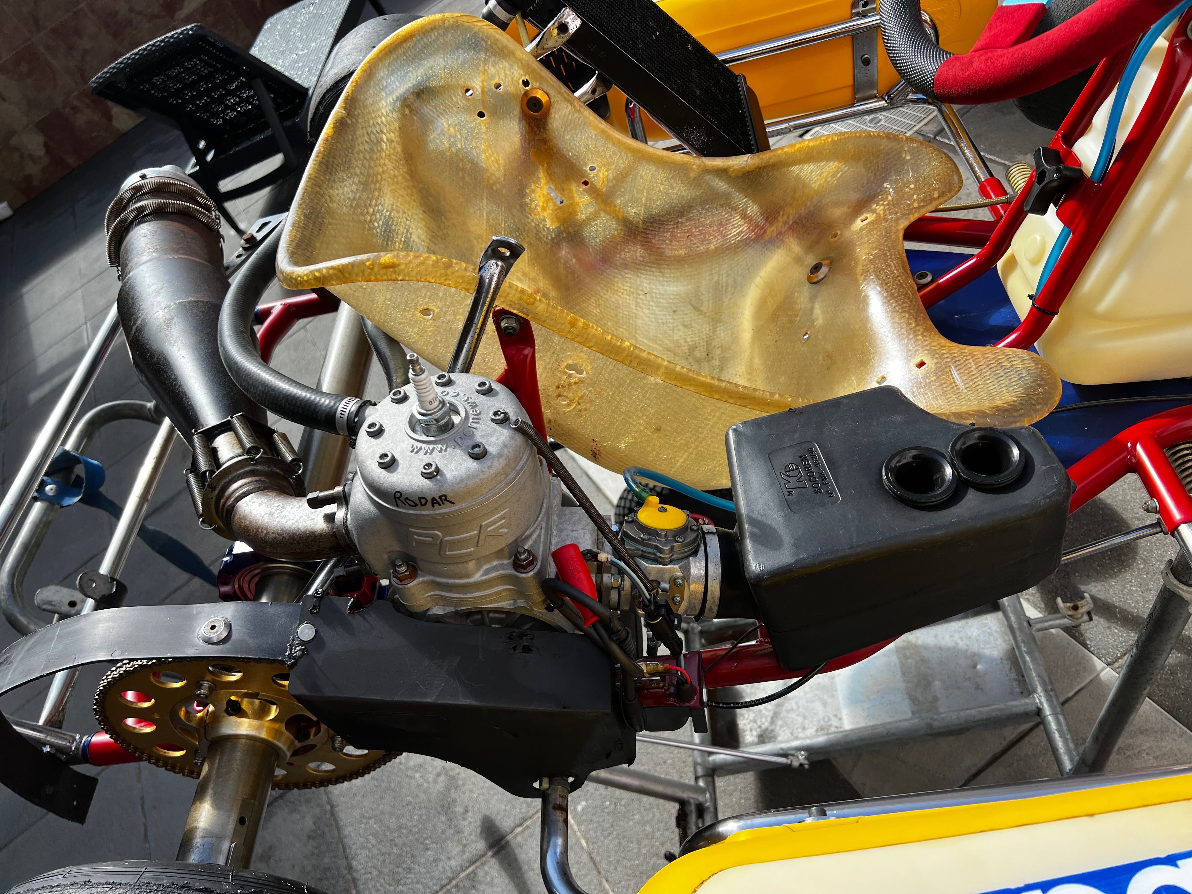 Karting 100cc marca PCR Com dois motores com rodagem por fazer