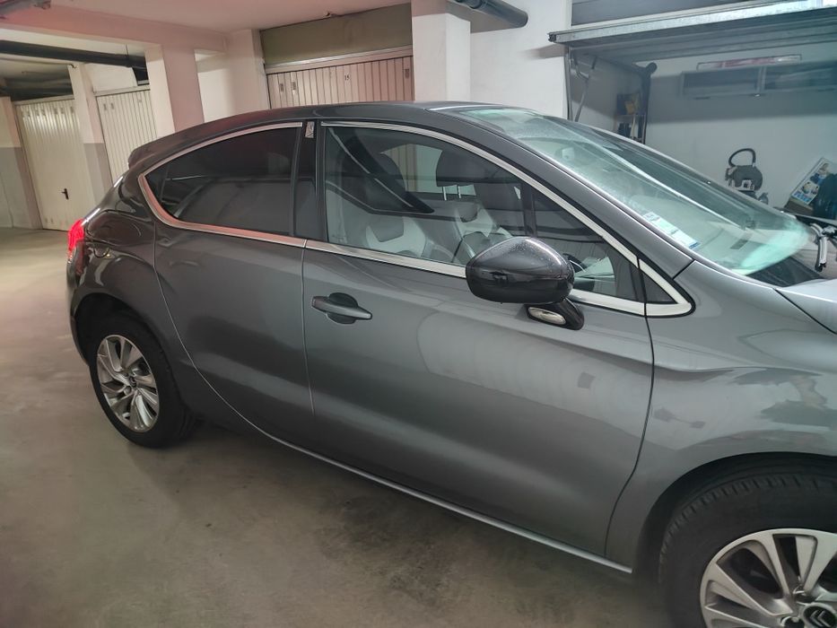 Citroën DS4 1.6 HDi So Chic – 2011 – Automático