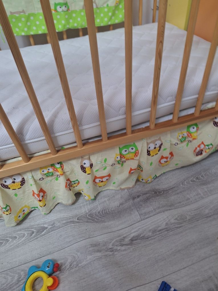 Łóżeczko z materacem i szufladą+dużo dodatków