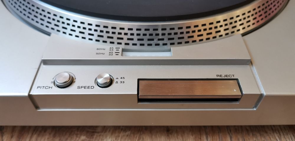 Gramofon Sony PS-T15 Sprawny, Solidny Sprzęt dla Miłośników Winyli