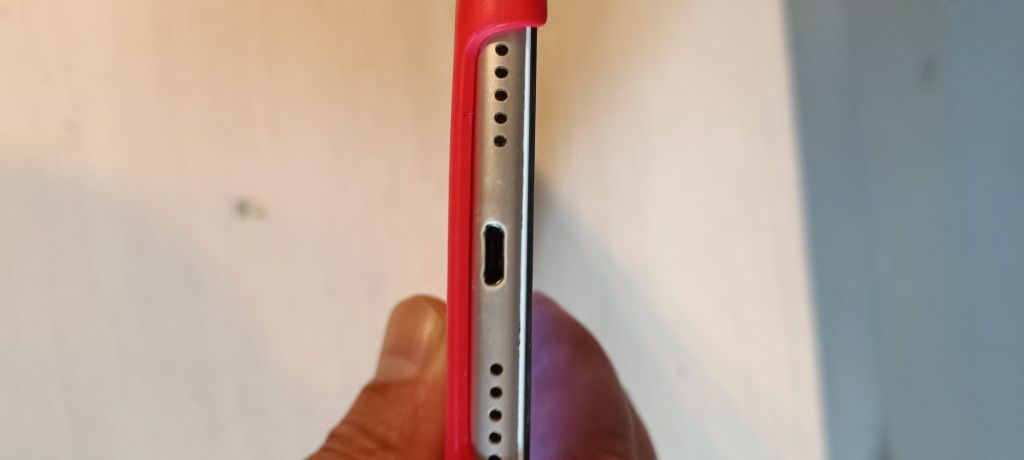 Мобільний телефон Xiaomi Redmi 5 2/16