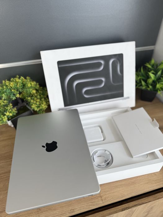 Apple MacBook Pro 14    16/512 GB ! M3 ! Новий !