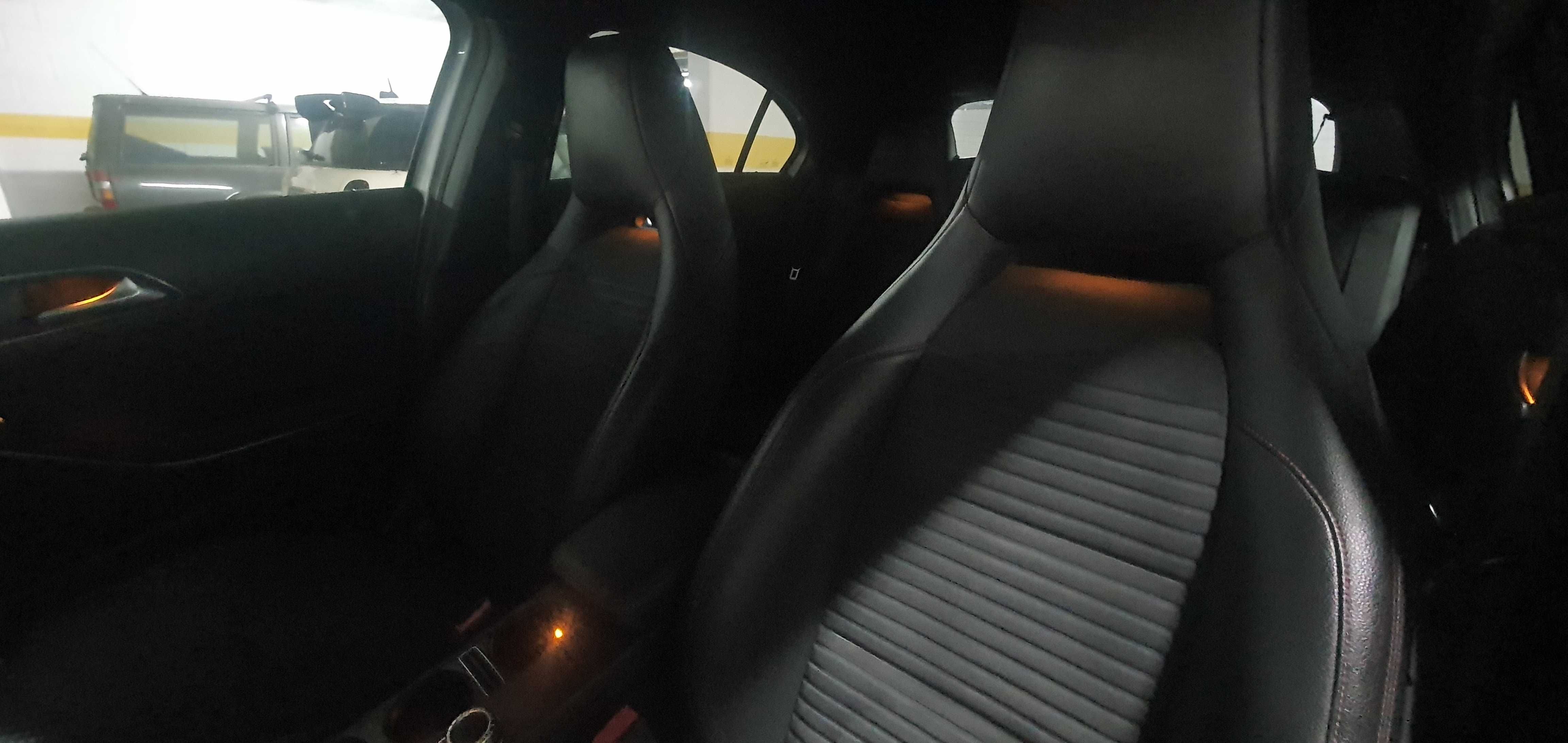 Mercedes A200CDI 7G-DCT Pack AMG + Pack Night NACIONAL 2 Donos apenas