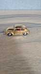 Schuco 818 model 1:66 VW Garbus 1302 S  oryginalny pozłacany model