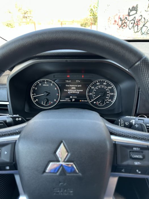 Mitsubishi Outlander 2022 | 2.5 л | AWD |