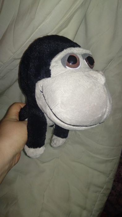 игрушка обезьяна крутая крупная глазастик черная крупная голова