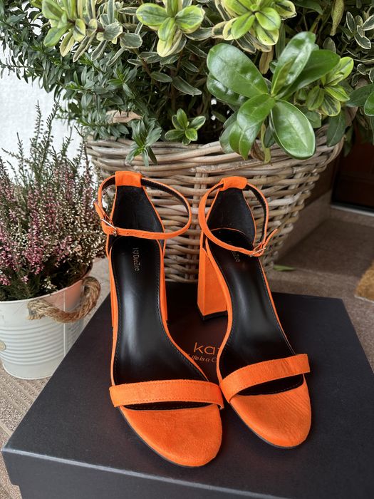 Sandały DeeZee na słupku pomarańczowe