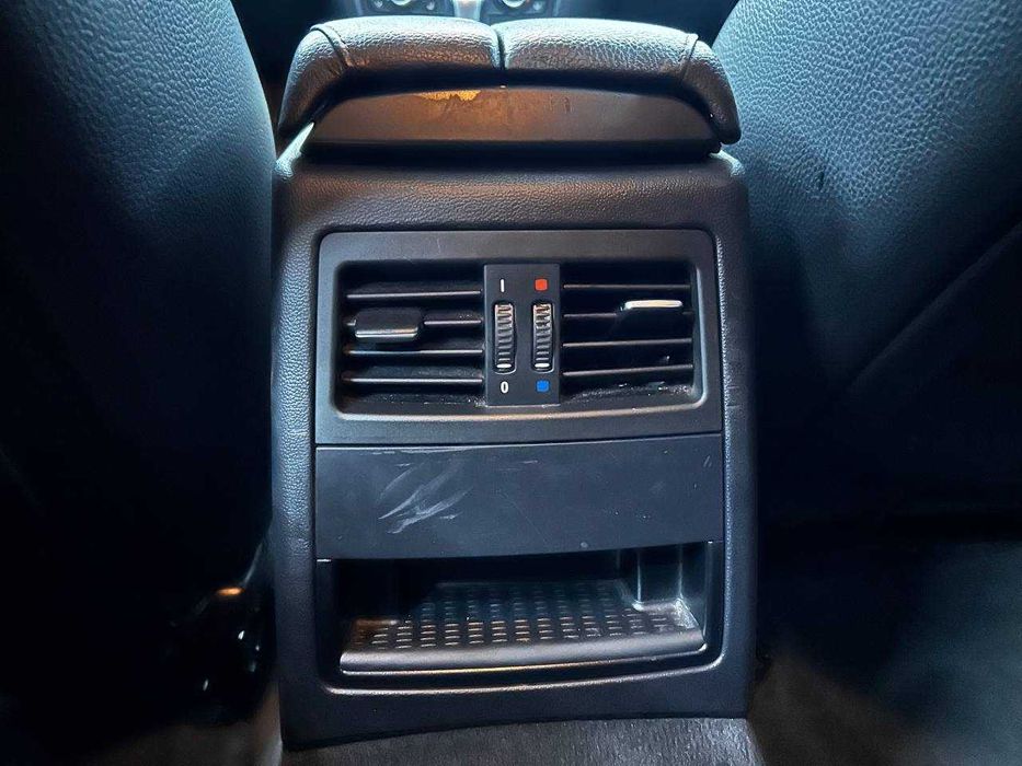 BMW 320 d 2011 року