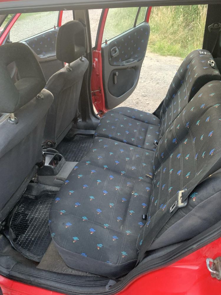 Автомобіль Opel Astra Опель Астра