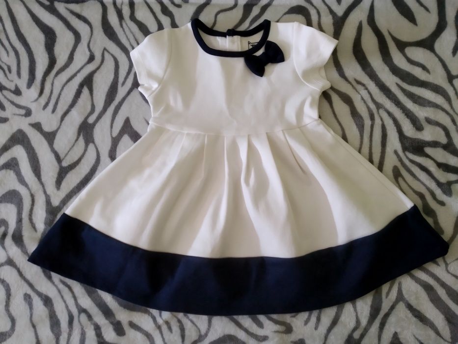 Sukienka dziewczęca elegancka biała z czarnym śliczna