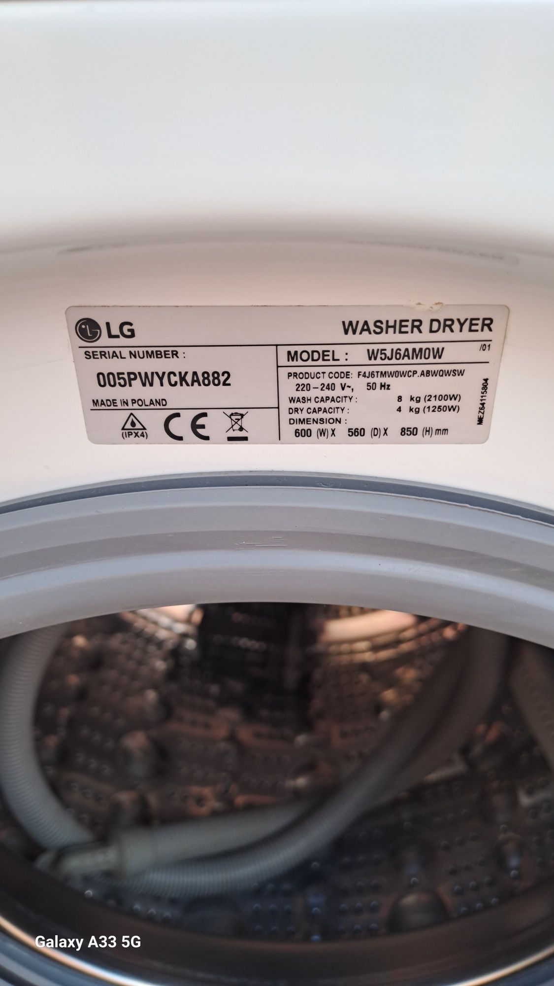 Пральна машинка з сушкою LG на 8/4 кг