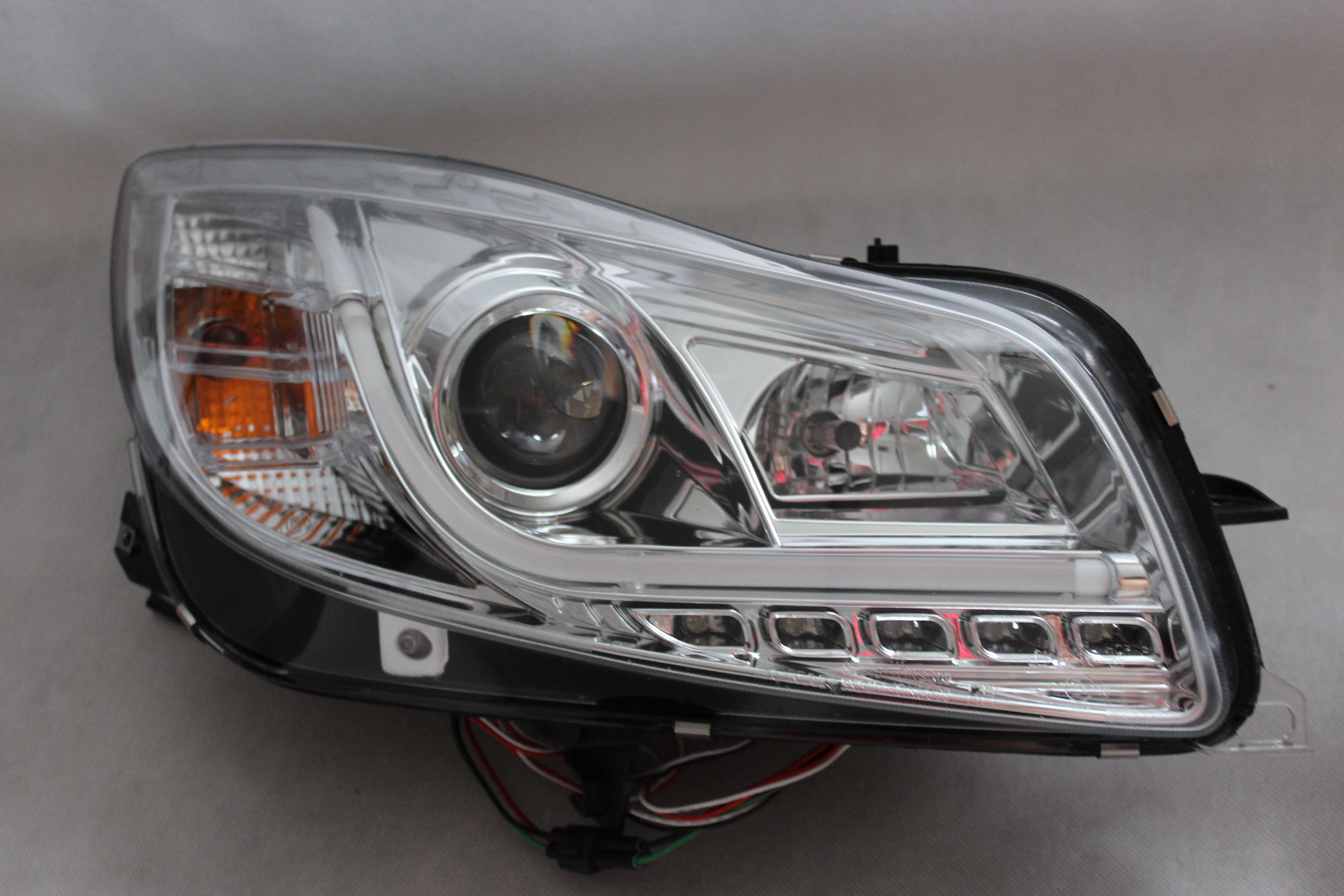 Lampy przednie przód OPEL INSIGNIA 08-12 LED BAR NEON Dzienne DRL NOWE