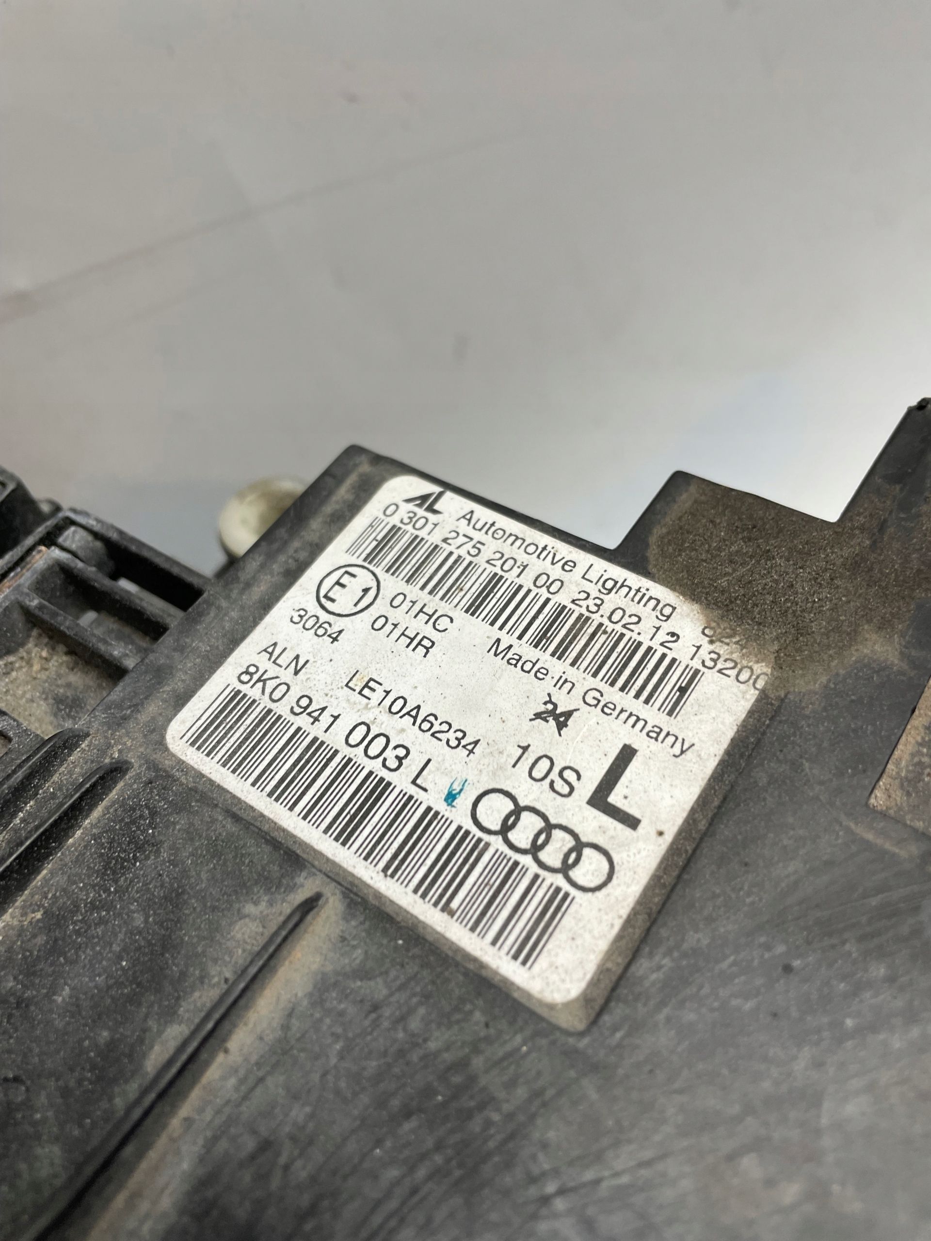 AUDI A4 B8 LIFT 12- Lewa lampa przednia zwykła